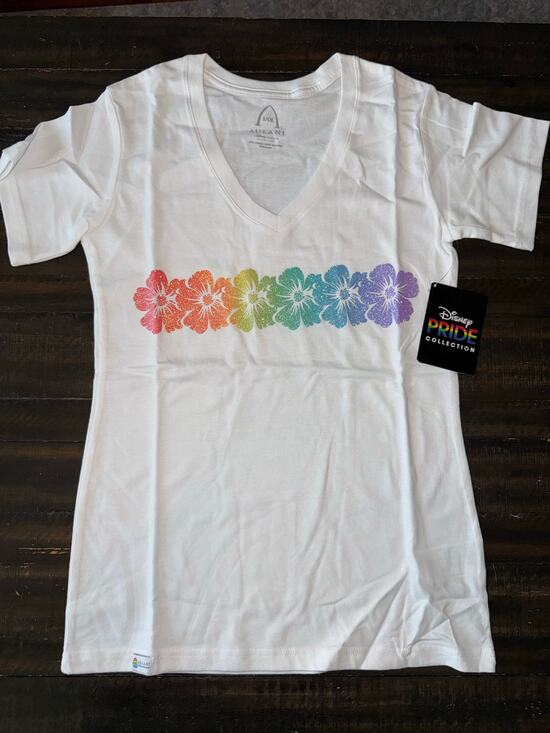 Disney Tops - Disney Aulani Hibiscus Rainbow Flower T-Shirt Women’s Small